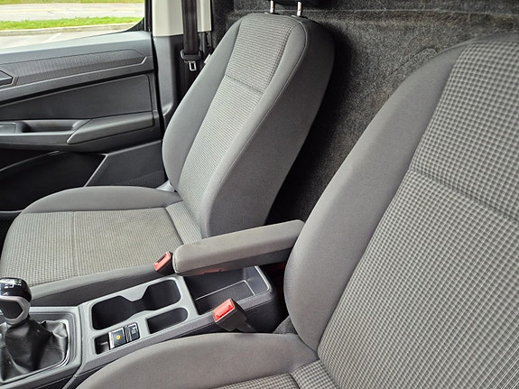 Volkswagen Caddy 24 of 27