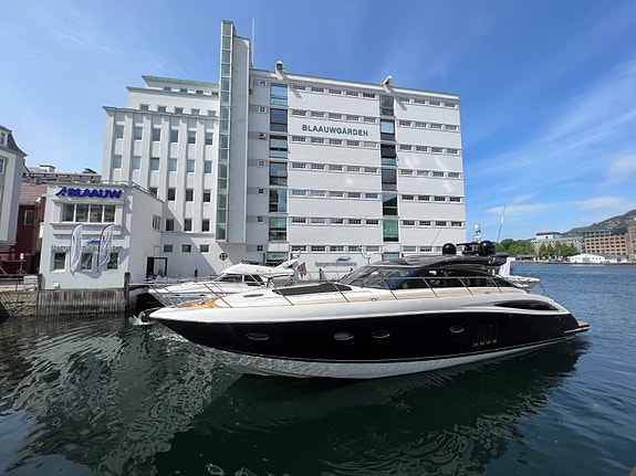 Princess V62 Meget oppgradert, Navi,Dockmate,aircon,to varmere. MTU, 4 lugarer. 9 of 30