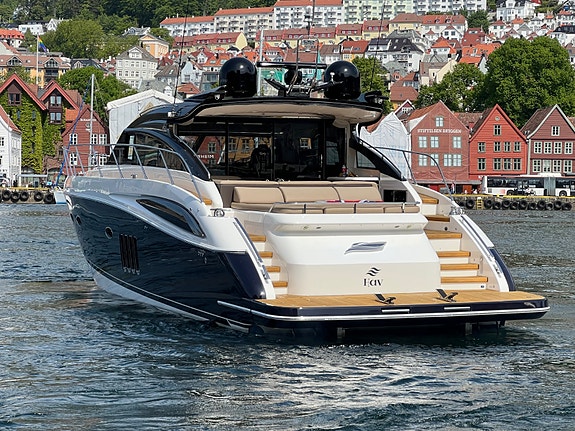 Princess V62 Meget oppgradert, Navi,Dockmate,aircon,to varmere. MTU, 4 lugarer. 2 of 30