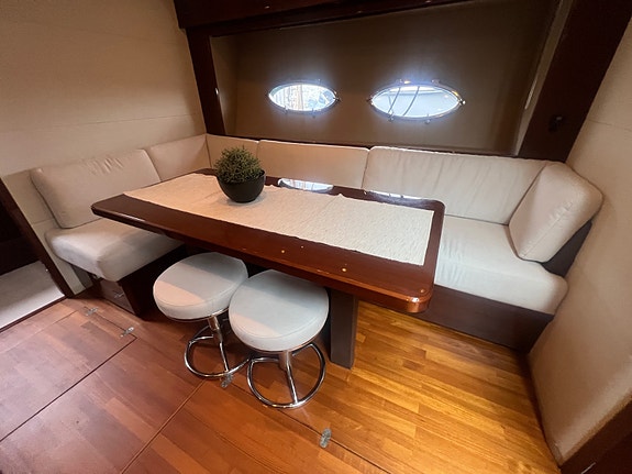 Princess V62 Meget oppgradert, Navi,Dockmate,aircon,to varmere. MTU, 4 lugarer. 29 of 30
