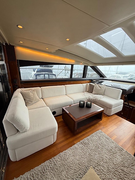 Princess V62 Meget oppgradert, Navi,Dockmate,aircon,to varmere. MTU, 4 lugarer. 17 of 30