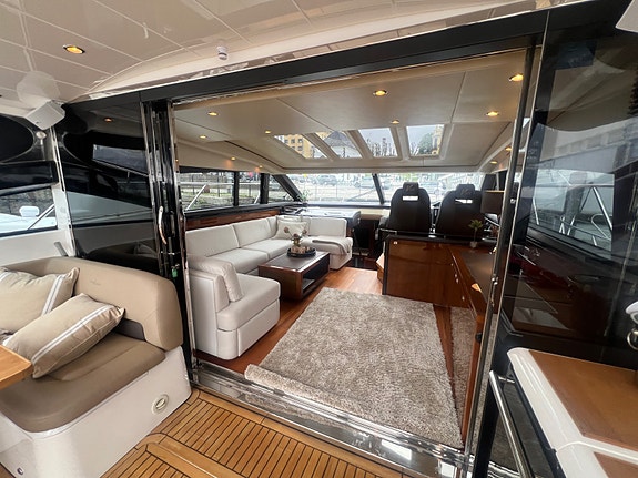 Princess V62 Meget oppgradert, Navi,Dockmate,aircon,to varmere. MTU, 4 lugarer. 14 of 30