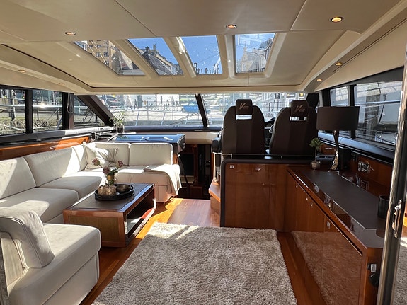 Princess V62 Meget oppgradert, Navi,Dockmate,aircon,to varmere. MTU, 4 lugarer. 15 of 30