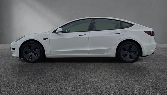 Tesla Model 3 3 of 10