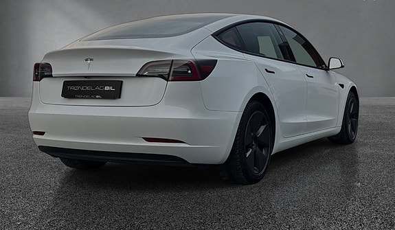 Tesla Model 3 6 of 10