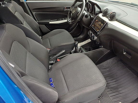 Suzuki Swift 7 of 10