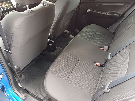 Suzuki Swift 8 of 10