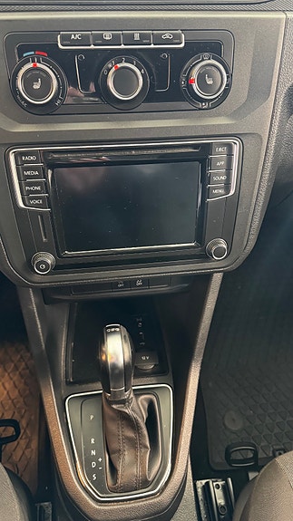 Volkswagen Caddy 7 of 16