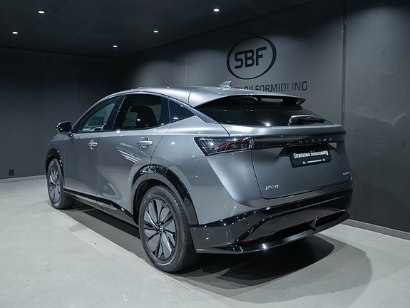 Nissan Ariya 4 of 22