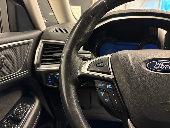 Ford Galaxy 16 of 30