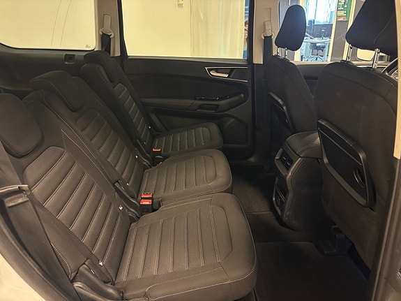 Ford Galaxy 25 of 30