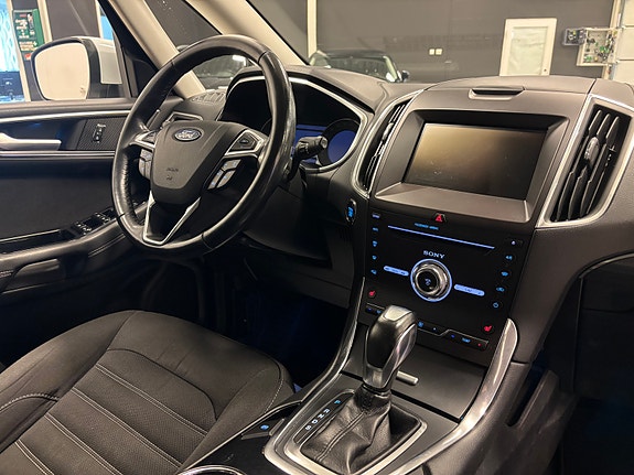 Ford Galaxy 12 of 30
