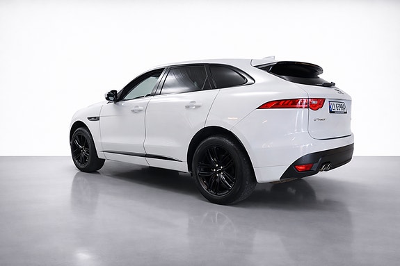 Jaguar F-PACE 5 of 21