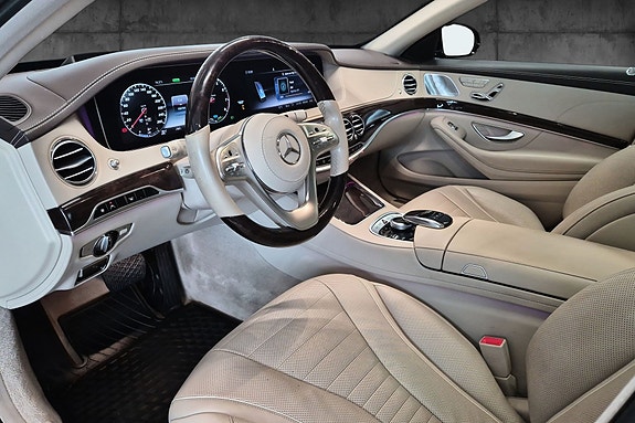Mercedes-Benz S450 19 of 30