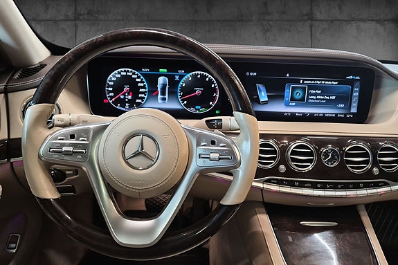 Mercedes-Benz S450 26 of 30