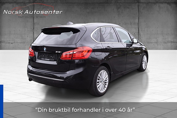 BMW 218i 5 of 30