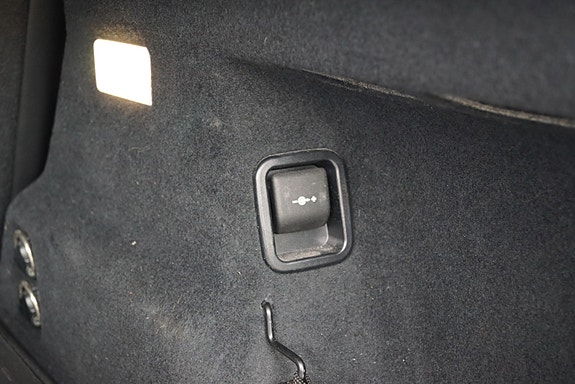 BMW 218i 11 of 30