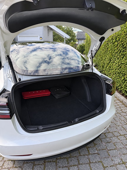 Tesla Model 3 8 of 27