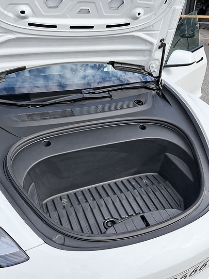 Tesla Model 3 16 of 27