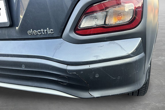 Hyundai Kona 14 of 17