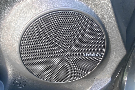 Hyundai Kona 12 of 17