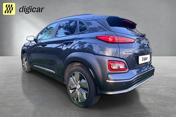 Hyundai Kona 2 of 17