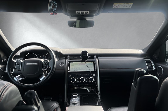Land Rover Discovery 14 of 20