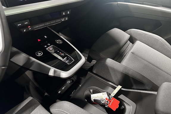 Audi Q4 e-tron 14 of 20