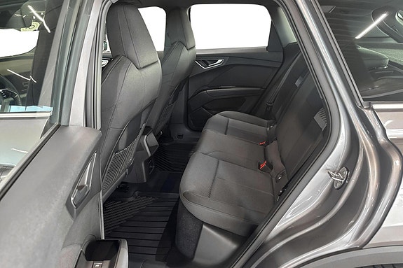 Audi Q4 e-tron 6 of 20