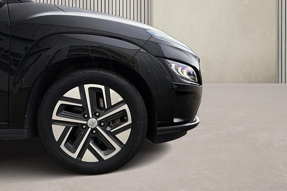 Hyundai Kona 8 of 21