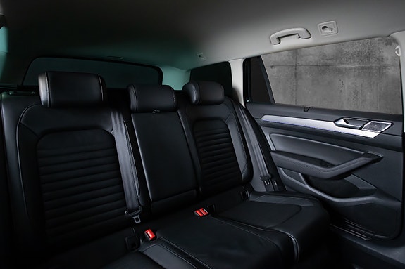 Volkswagen Passat 11 of 22