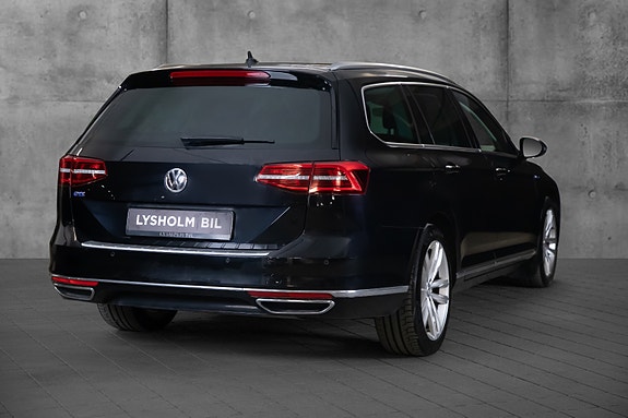 Volkswagen Passat 6 of 22