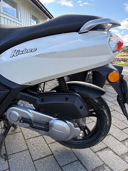 Peugeot Kisbee 2 of 5
