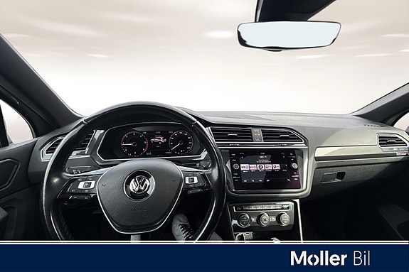 Volkswagen Tiguan 14 of 25