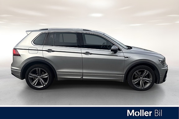 Volkswagen Tiguan 4 of 25