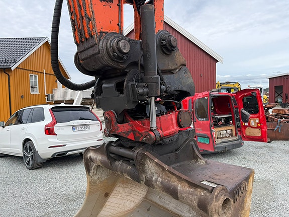 Hitachi ZX290 7 of 26