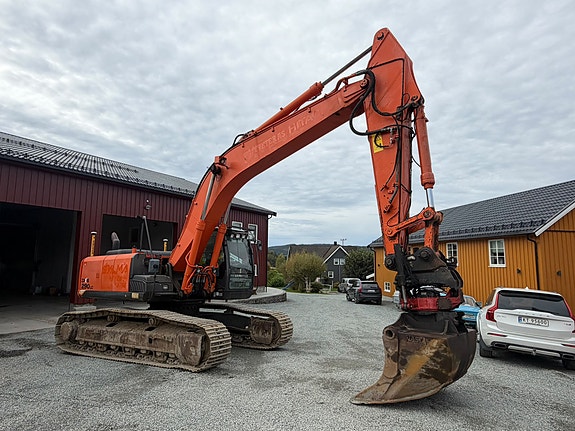 Hitachi ZX290 9 of 26
