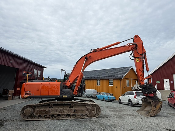 Hitachi ZX290 6 of 26
