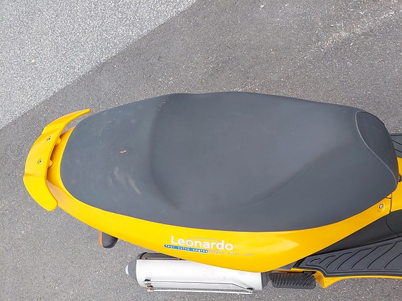 Aprilia Leonardo 125 6 of 7