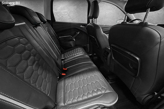 Ford Kuga 13 of 29