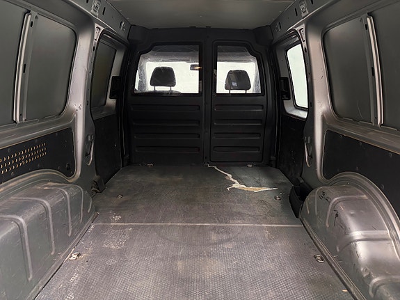Volkswagen Caddy Maxi 18 of 25
