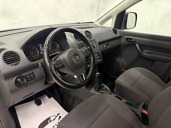 Volkswagen Caddy Maxi 16 of 25