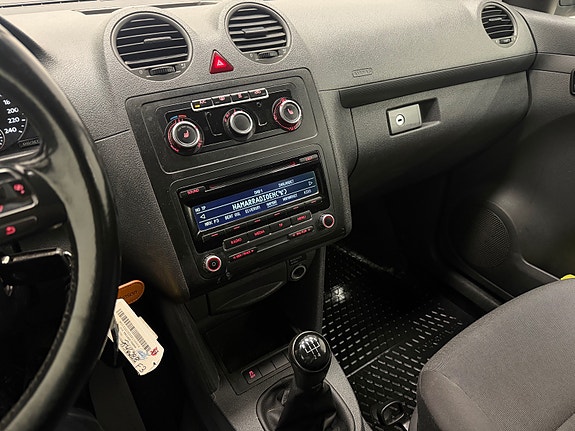 Volkswagen Caddy Maxi 23 of 25