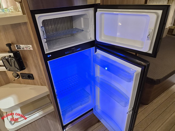 Knaus Scandinavian Selection 590 UE | Enkle senger | Romslig rundsitter 19 of 25