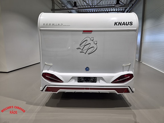 Knaus Scandinavian Selection 590 UE | Enkle senger | Romslig rundsitter 4 of 25