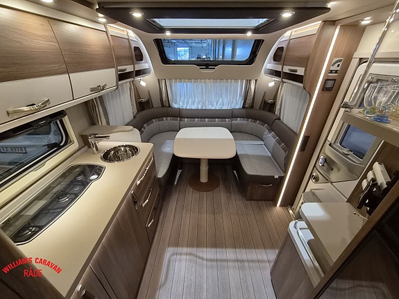 Knaus Scandinavian Selection 590 UE | Enkle senger | Romslig rundsitter 10 of 25