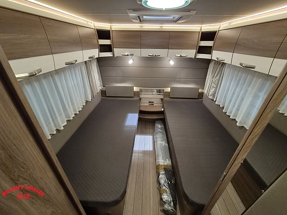 Knaus Scandinavian Selection 590 UE | Enkle senger | Romslig rundsitter 23 of 25