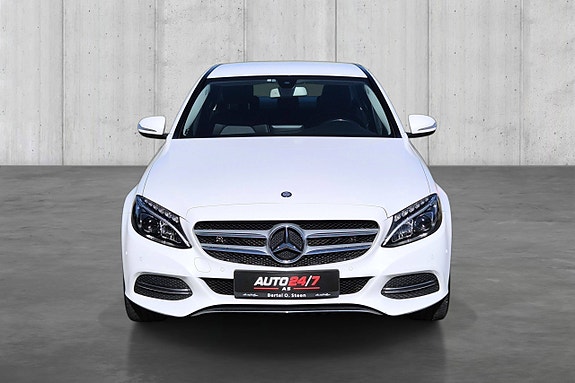 Mercedes-Benz C180 4 of 30