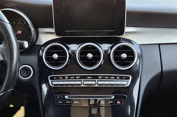 Mercedes-Benz C180 23 of 30