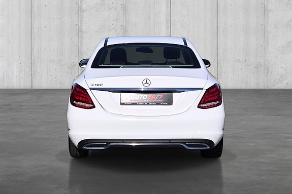 Mercedes-Benz C180 13 of 30